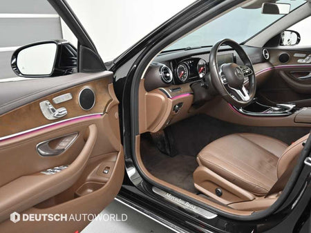 Mercedes-Benz E-Class — photo 11