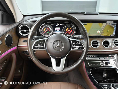 Mercedes-Benz E-Class — photo 13