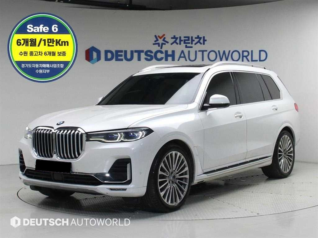 BMW X7 — photo 01