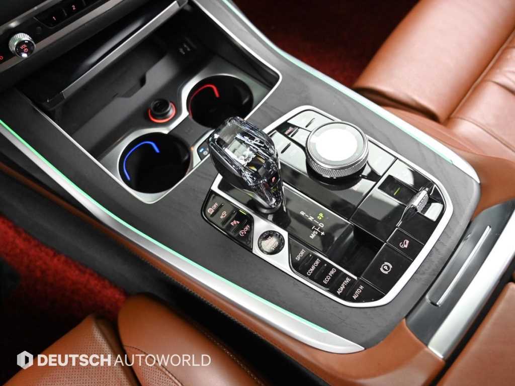 BMW X7 — photo 09