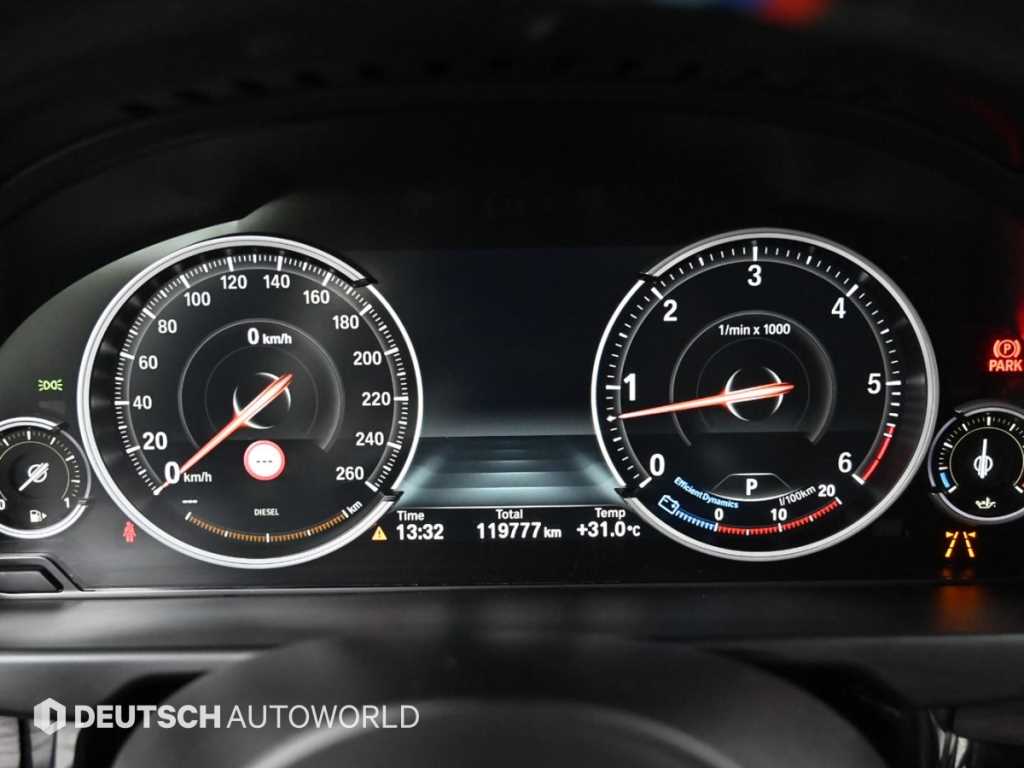 BMW X5 — photo 08