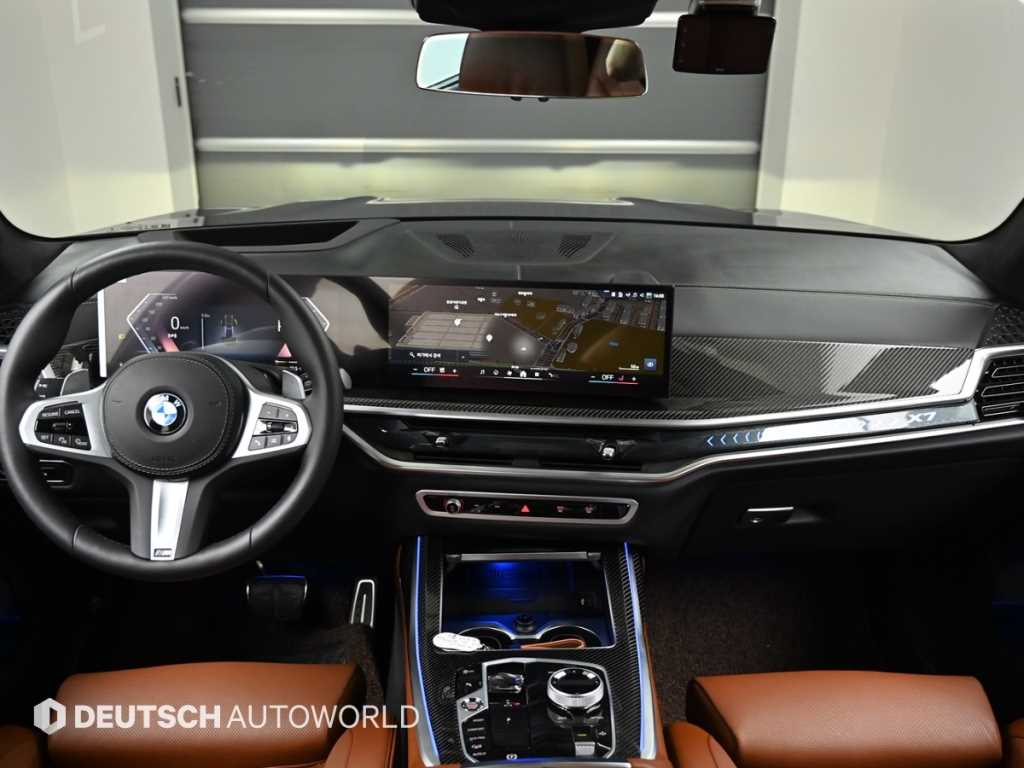 BMW X7 — photo 07