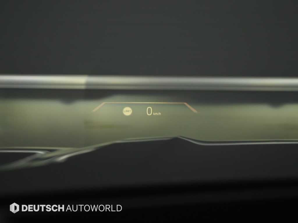 BMW X7 — photo 17