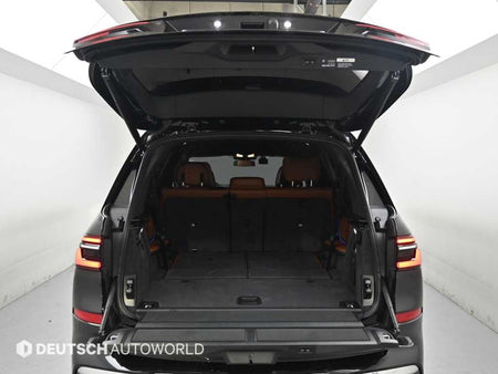 BMW X7 — photo 19