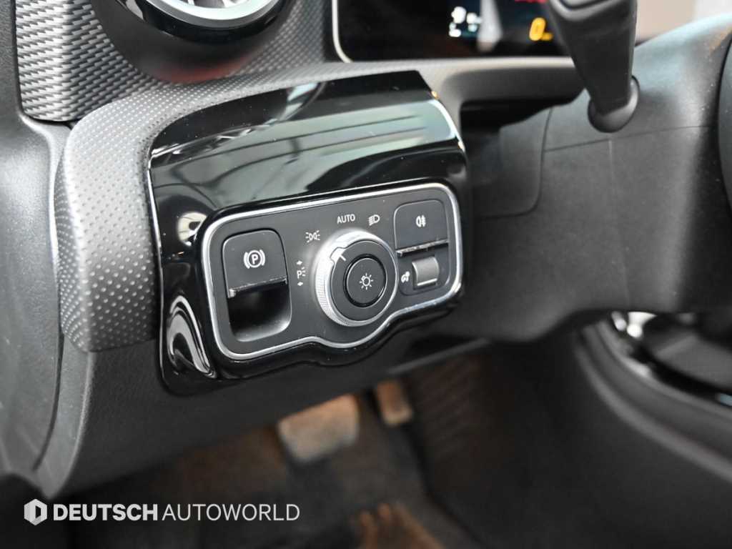 Mercedes-Benz A-Class — photo 16
