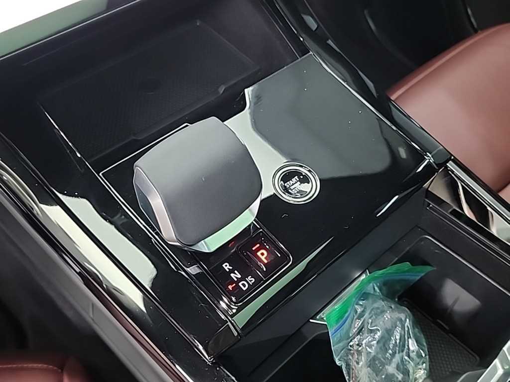 Land Rover Range Rover Sport — photo 08