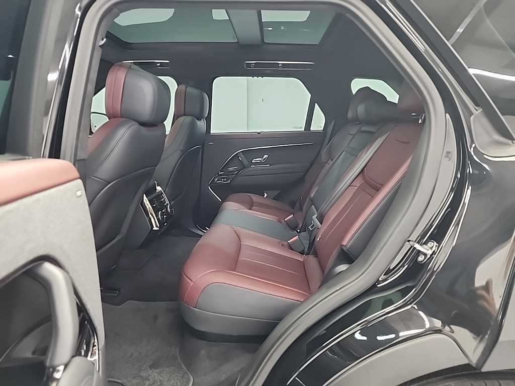 Land Rover Range Rover Sport — photo 12