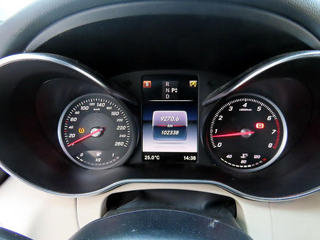 Mercedes-Benz C-Class — photo 13