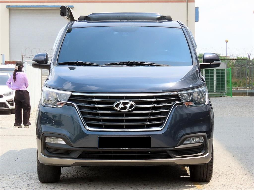 Hyundai Starex — photo 01