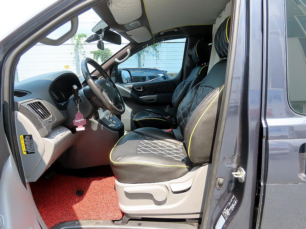 Hyundai Starex — photo 06