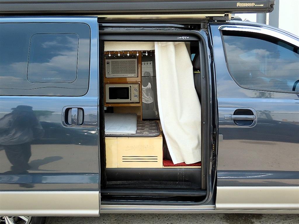 Hyundai Starex — photo 07