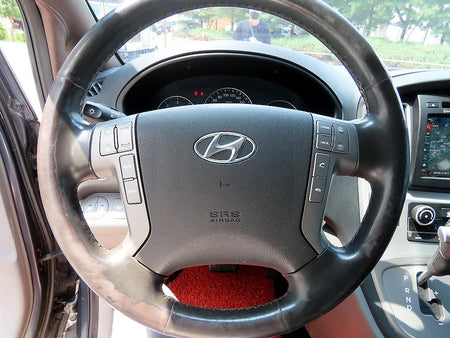 Hyundai Starex — photo 09