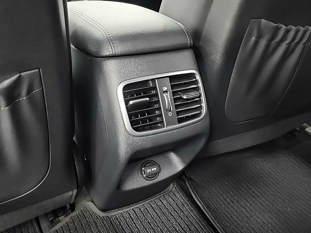 Kia K5 — photo 14