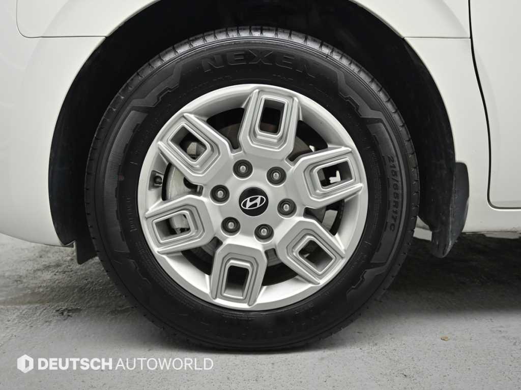 Hyundai Staria — photo 05