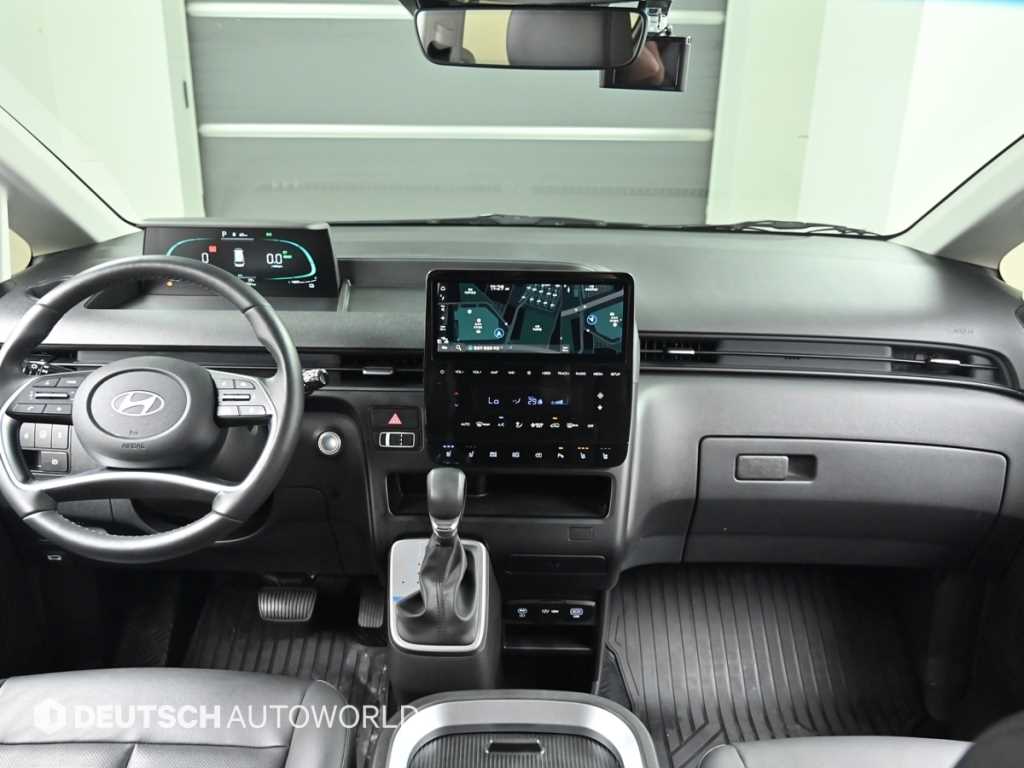 Hyundai Staria — photo 07