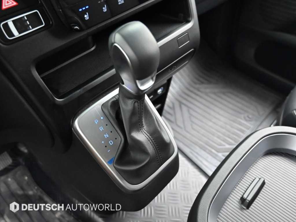 Hyundai Staria — photo 09