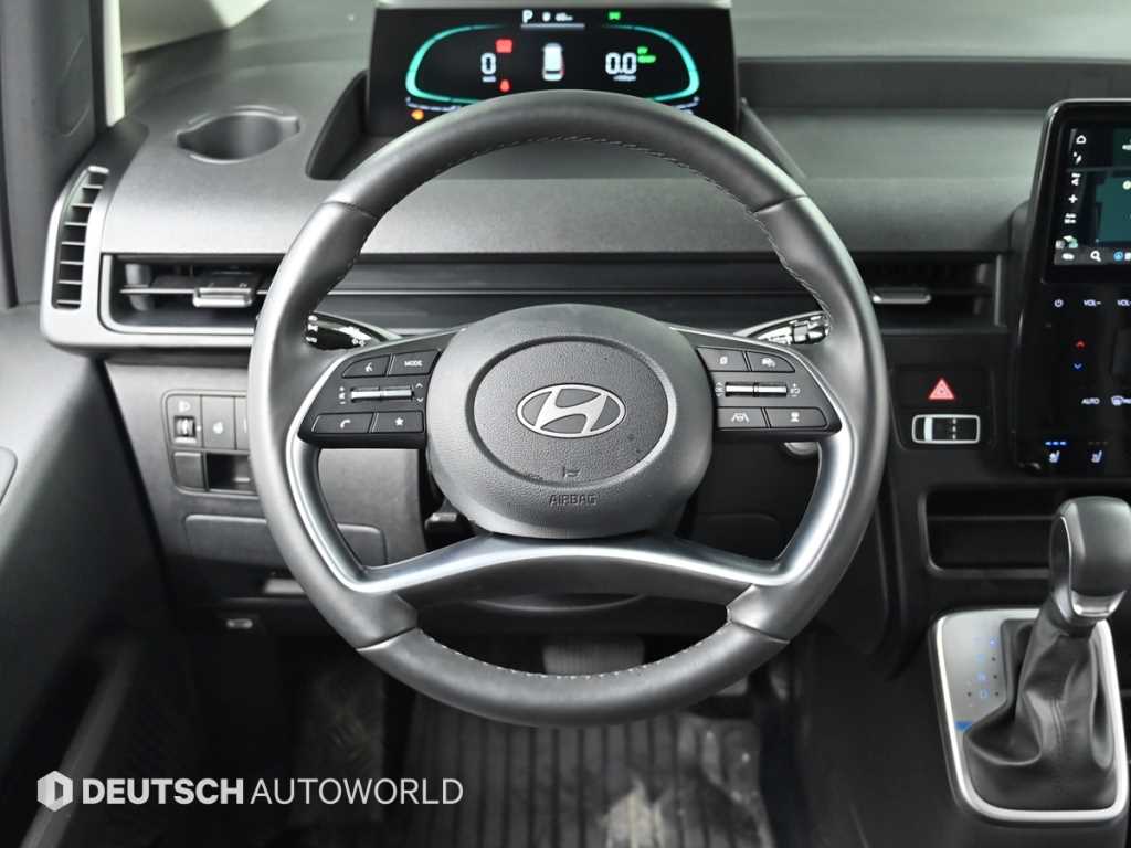 Hyundai Staria — photo 13