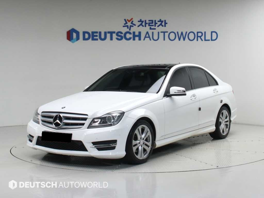 Mercedes-Benz C-Class — photo 01