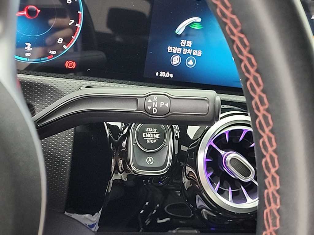 Mercedes-Benz A-Class — photo 08