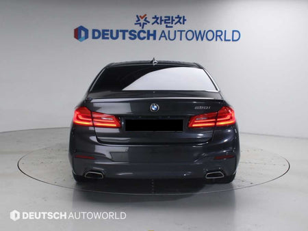 BMW 5-Series — photo 05