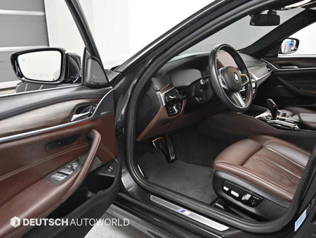 BMW 5-Series — photo 11