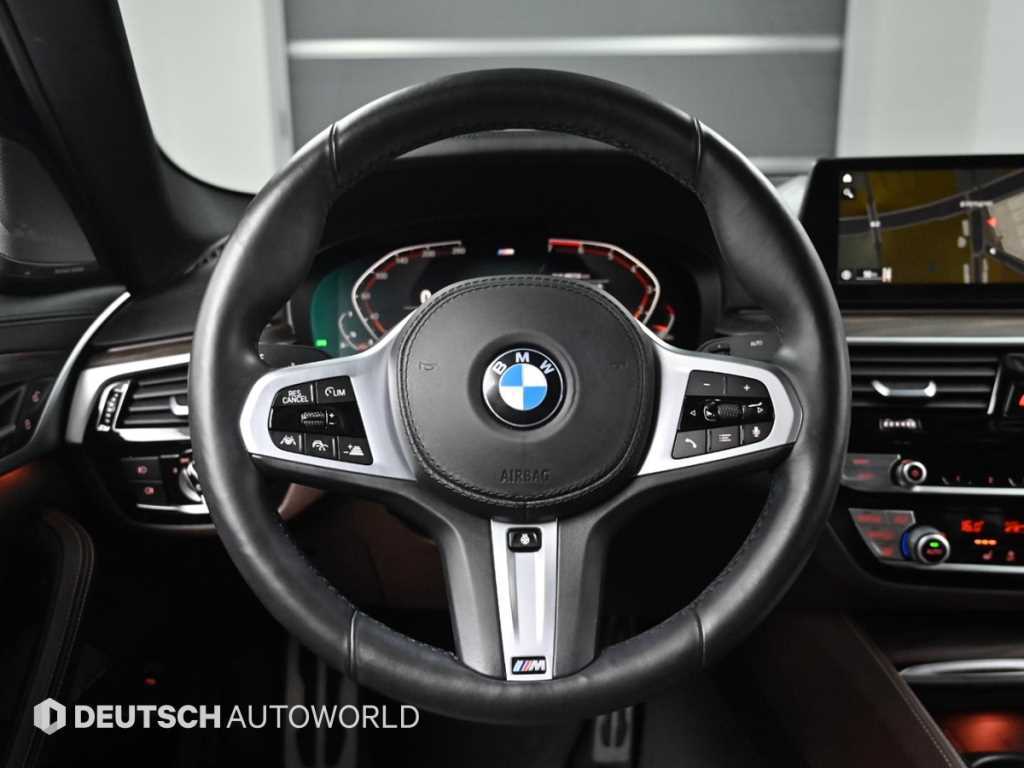 BMW 5-Series — photo 13