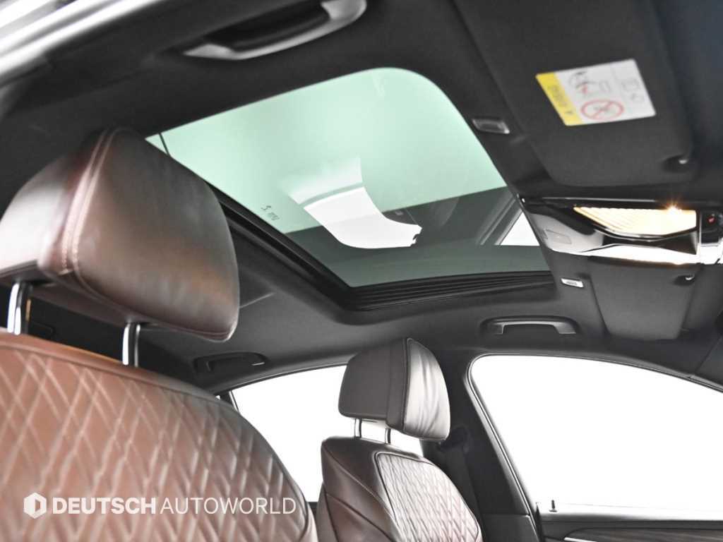 BMW 5-Series — photo 18