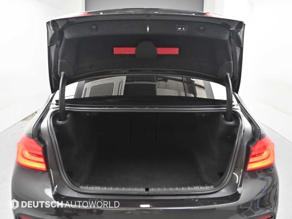 BMW 5-Series — photo 19