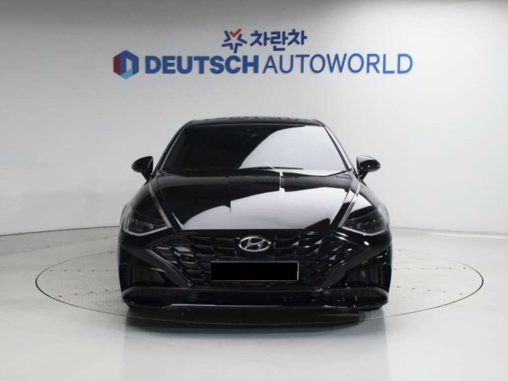 Hyundai Sonata — photo 03