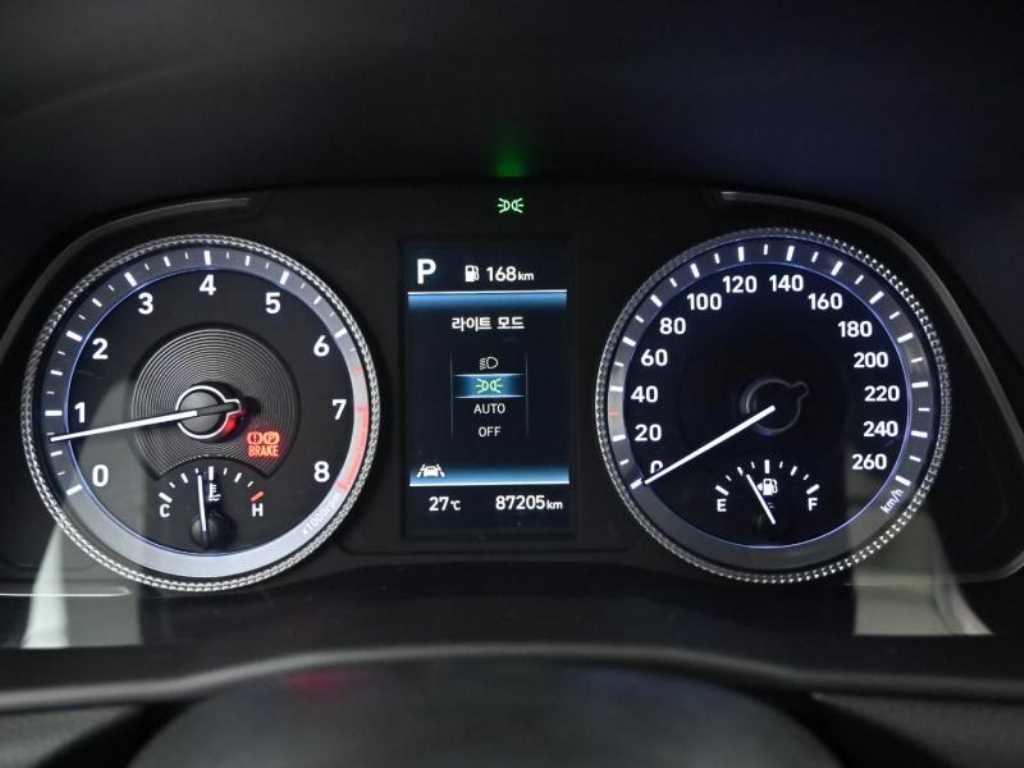 Hyundai Sonata — photo 08