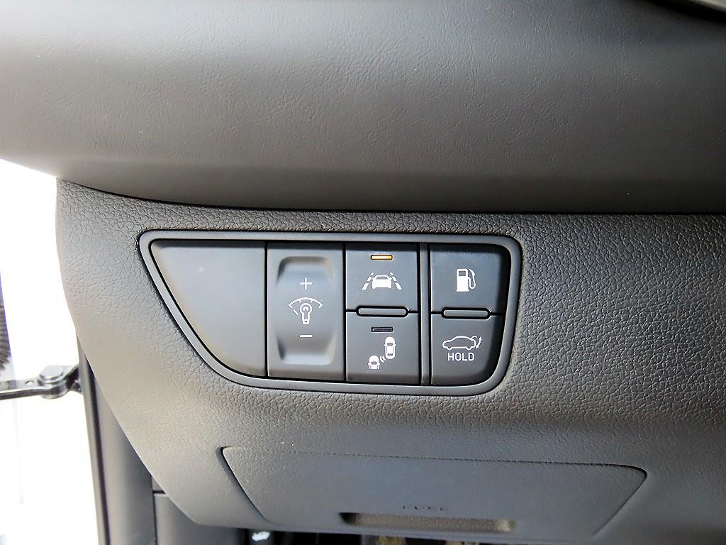 Genesis G70 — photo 12