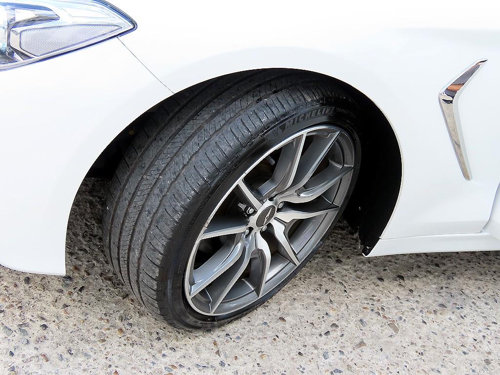 Genesis G70 — photo 20