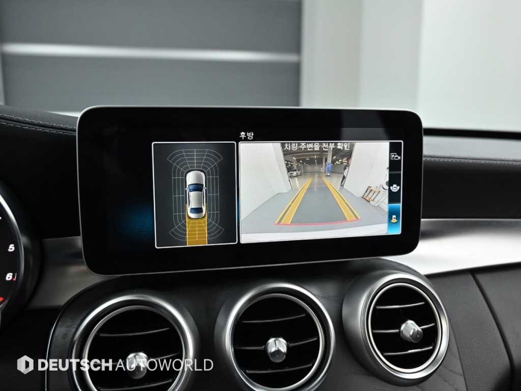Mercedes-Benz C-Class — photo 15