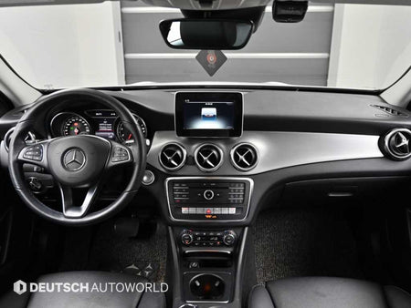 Mercedes-Benz GLA-Class — photo 07