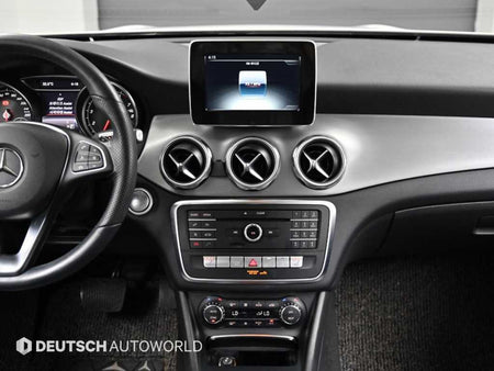 Mercedes-Benz GLA-Class — photo 14