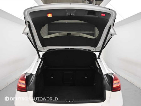 Mercedes-Benz GLA-Class — photo 19