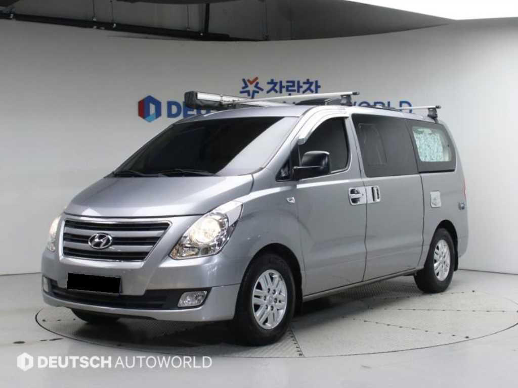 Hyundai Starex — photo 02
