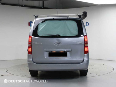 Hyundai Starex — photo 03