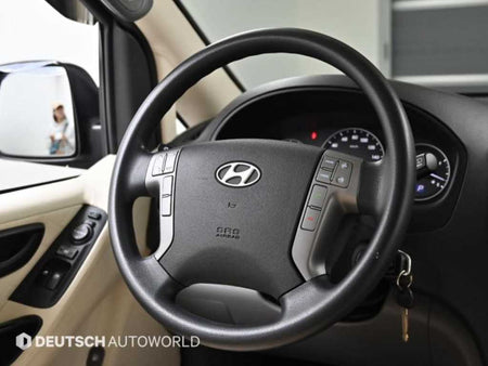 Hyundai Starex — photo 13