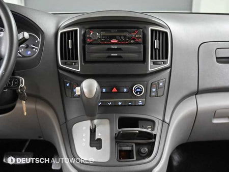Hyundai Starex — photo 14