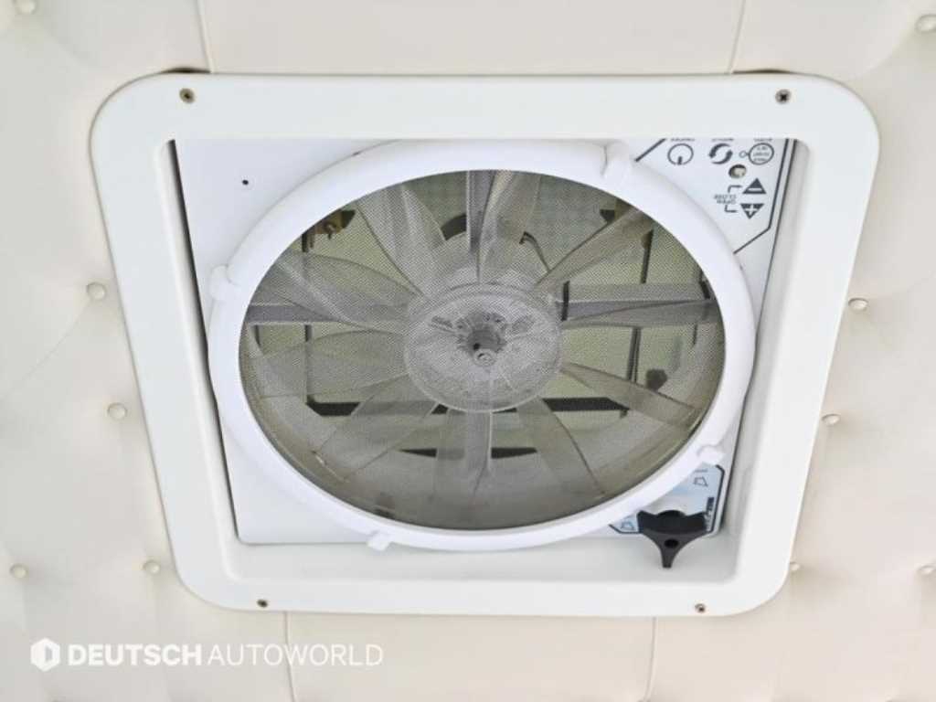 Hyundai Starex — photo 16