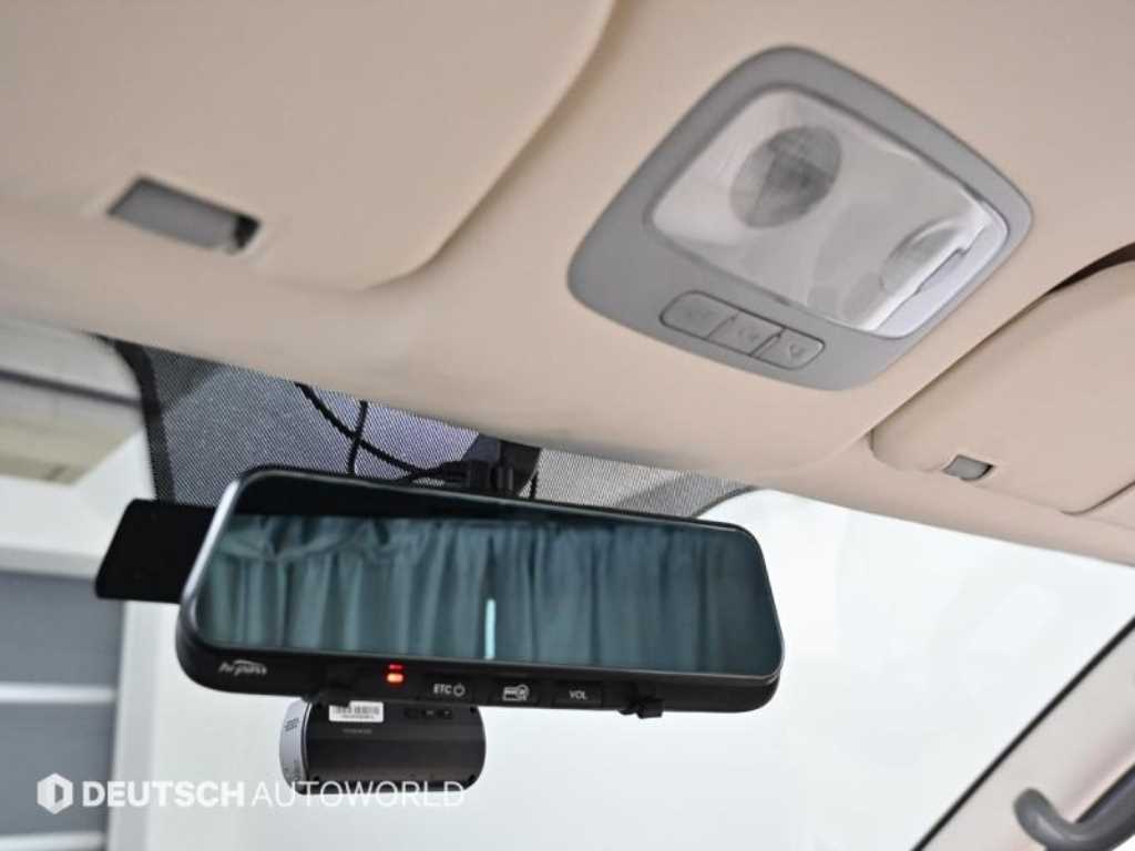 Hyundai Starex — photo 19