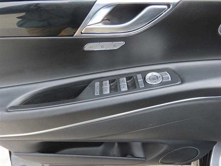 Genesis GV80 — photo 07