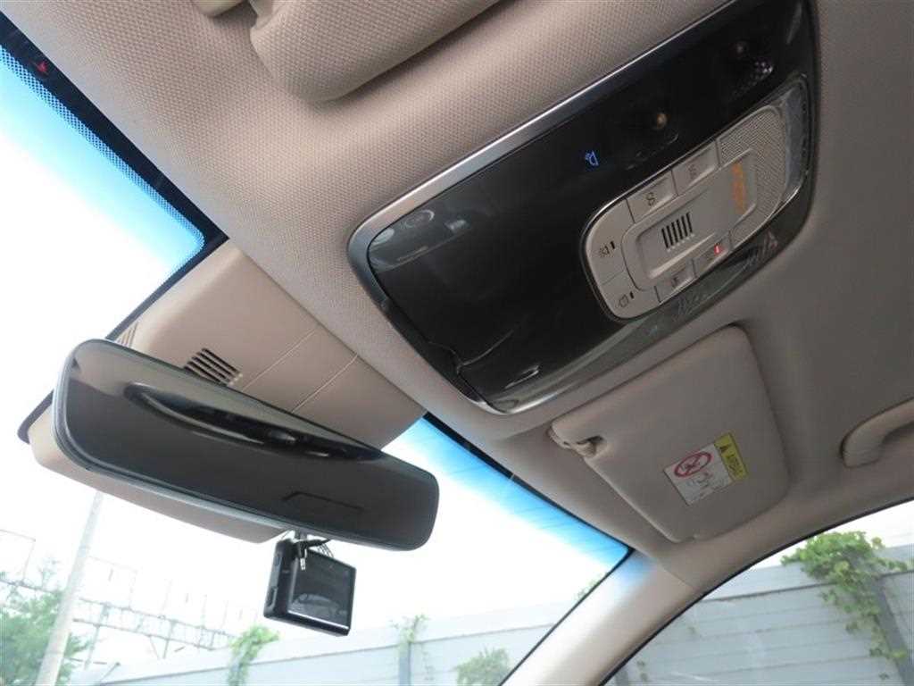 Genesis GV80 — photo 15