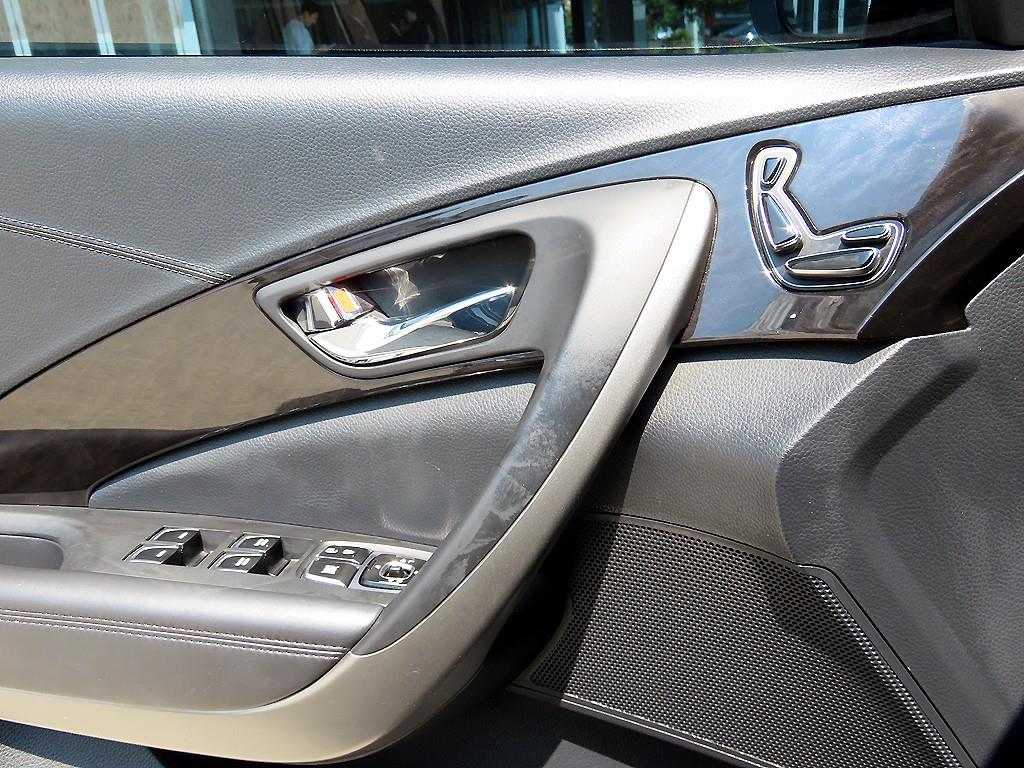 Hyundai Grandeur — photo 11