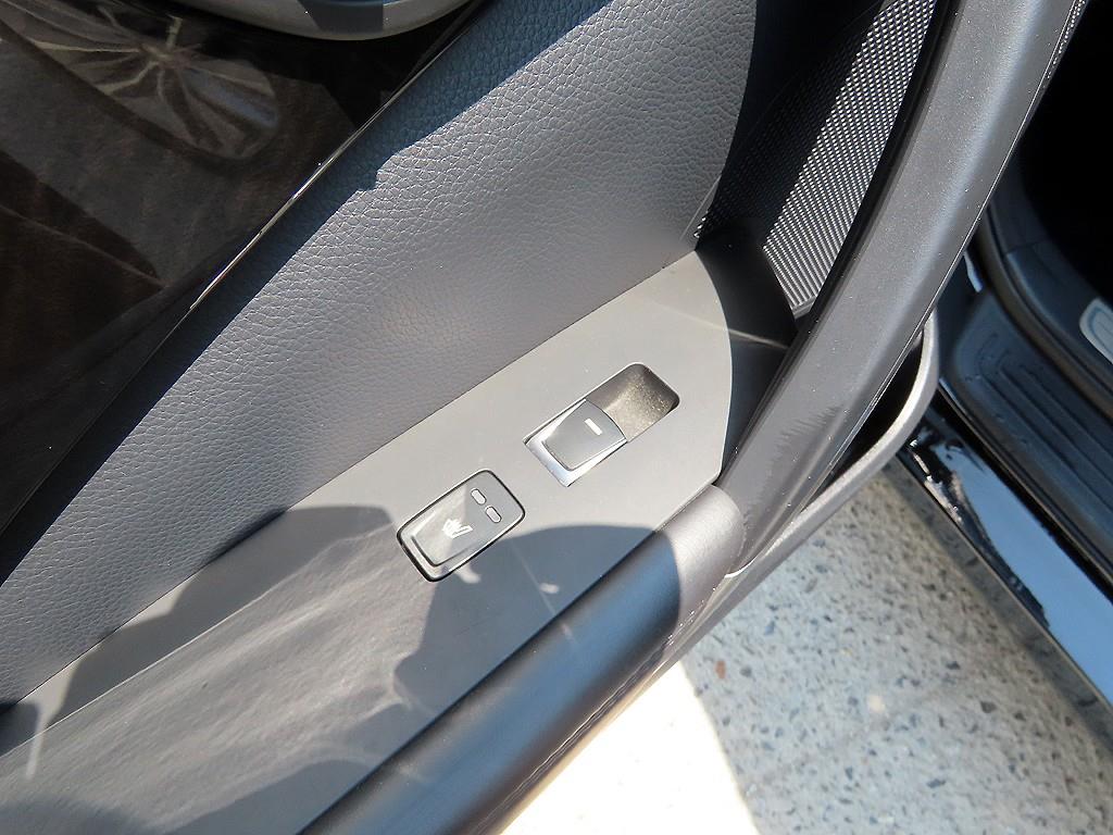 Hyundai Grandeur — photo 16