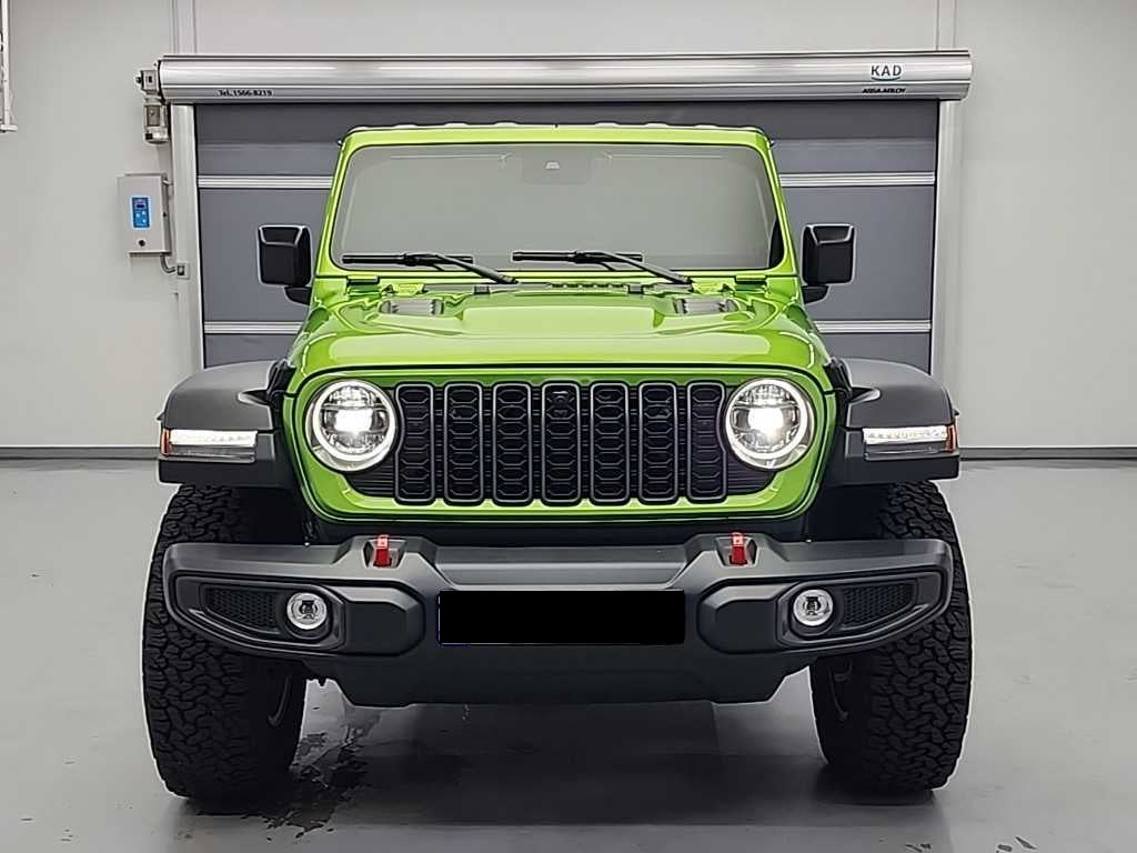 Jeep Wrangler — photo 02