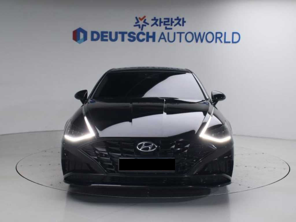 Hyundai Sonata — photo 03