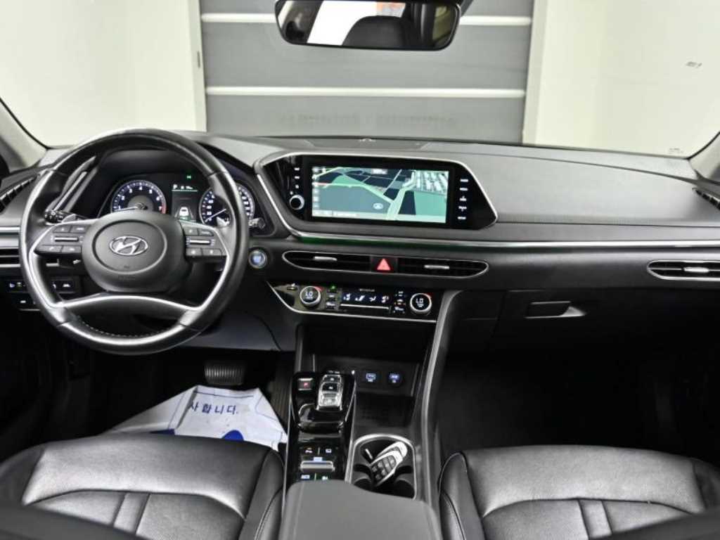 Hyundai Sonata — photo 07