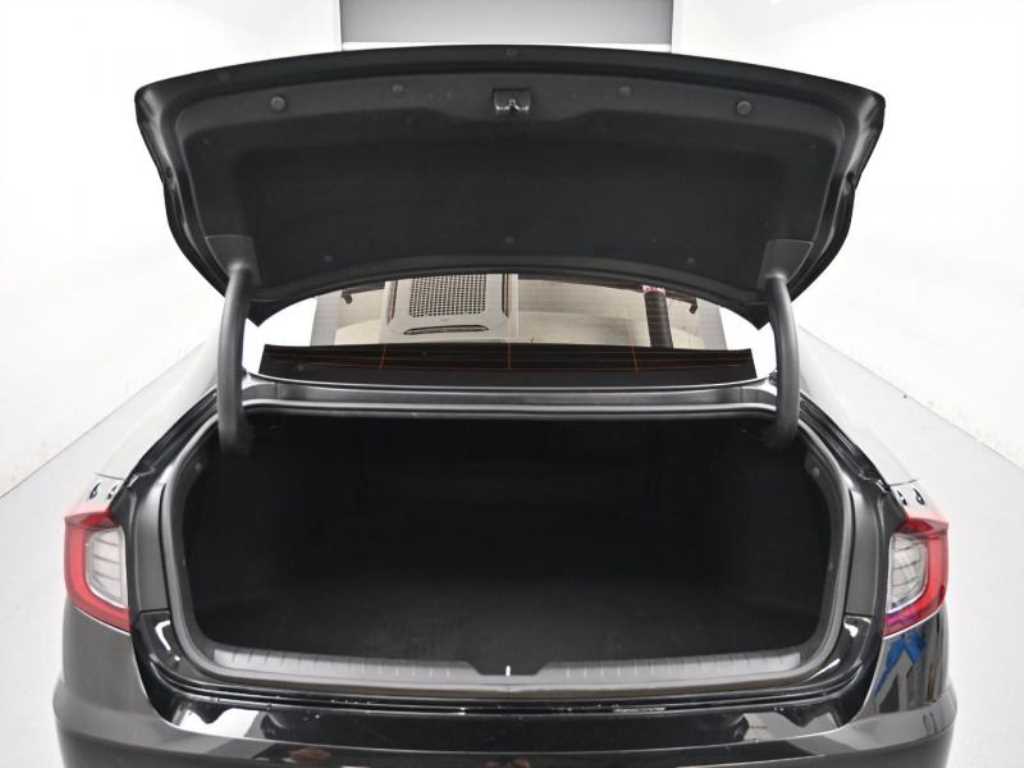 Hyundai Sonata — photo 19